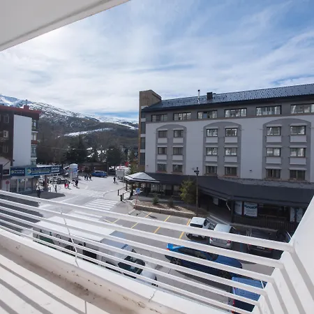 Mont Blanc Hotel 3*