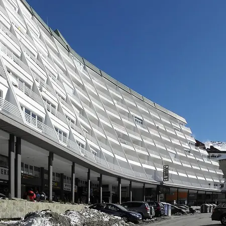 Hotel Mont Blanc 3*