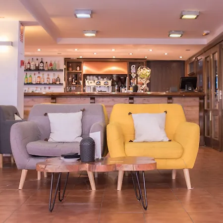Hotel Mont Blanc 3*