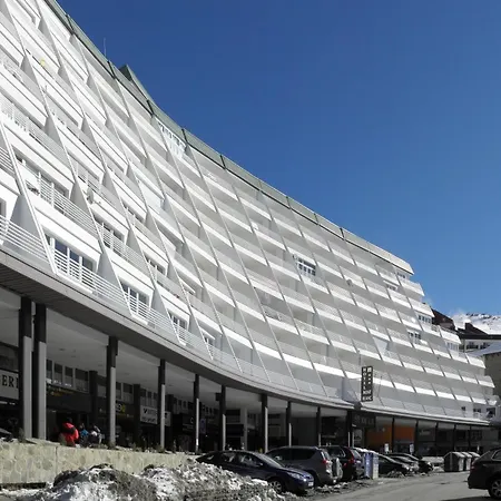 Hotel Mont Blanc 3*
